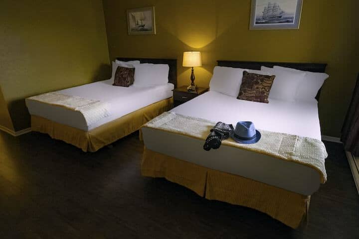 Room 5 of 25
